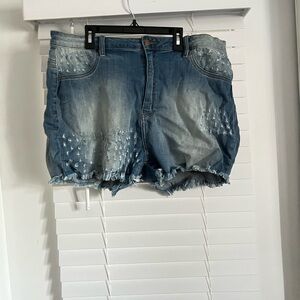 Distressed fashionnova denim cut off shorts. Plus size.